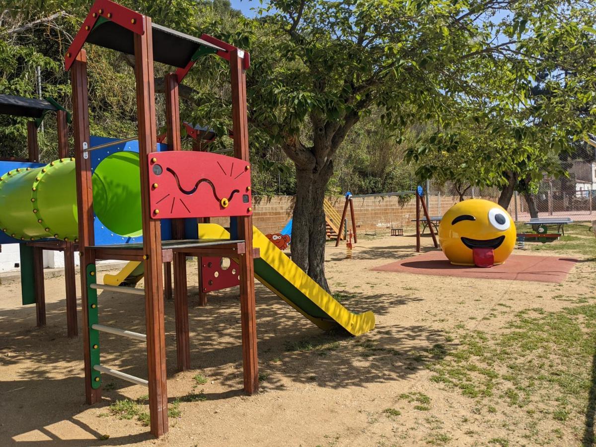 Camping Victoria Canet De Mar Exterior foto