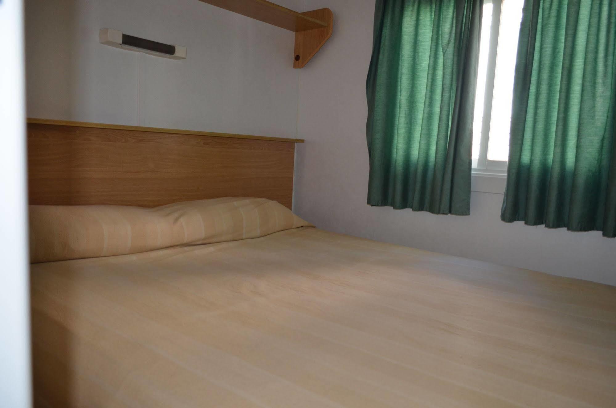 Camping Victoria Canet De Mar Exterior foto