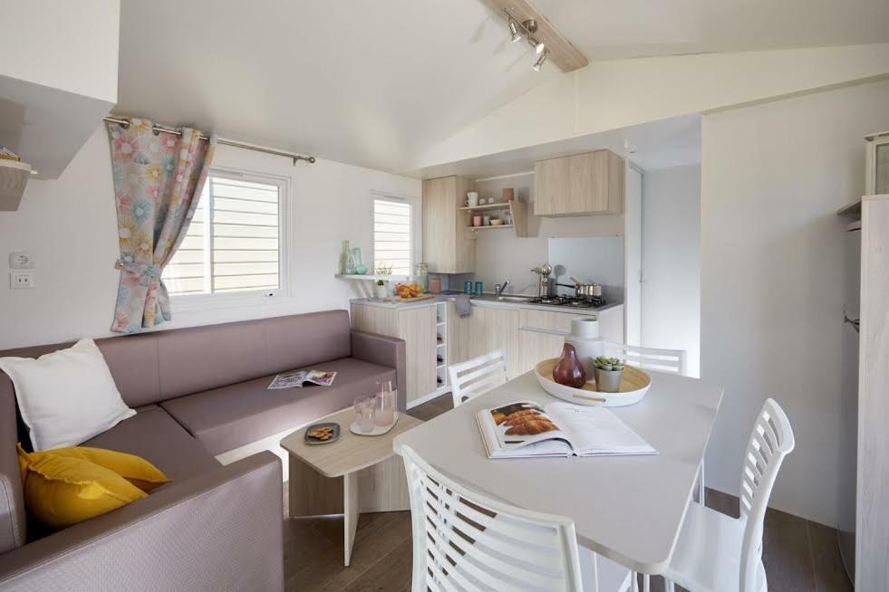 Camping Victoria Canet De Mar Exterior foto