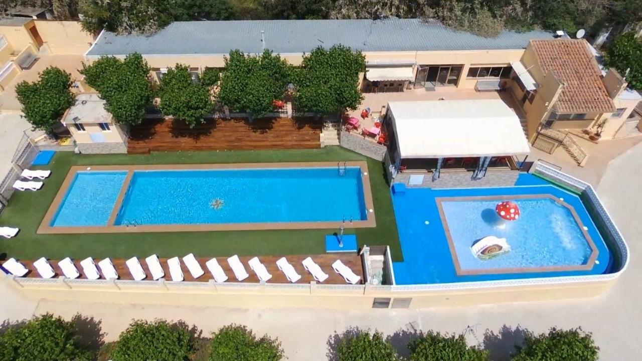 Camping Victoria Canet De Mar Exterior foto